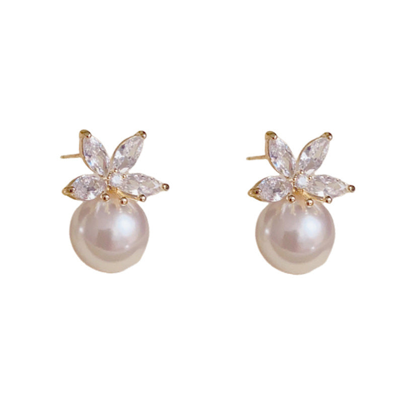 14K Gold-Plated Zircon Leaf Pearl Stud Earrings – Elegant Design