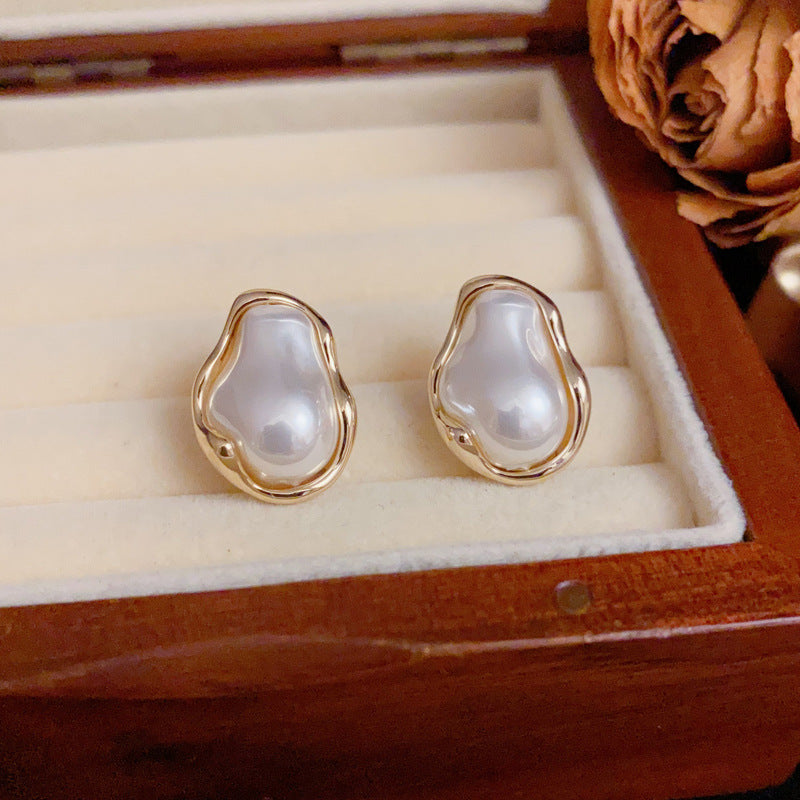 14K Gold Luxury Irregular Pearl Earrings – Elegant Geometric Design