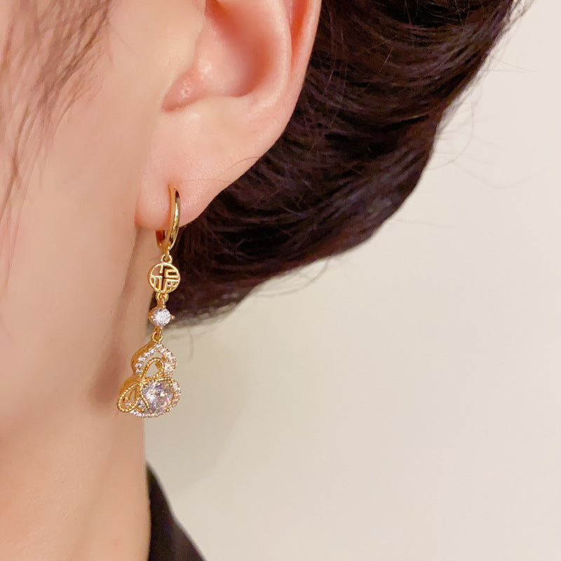 Elegant Zircon Gourd & Bow Tassel Earrings – Floral Design