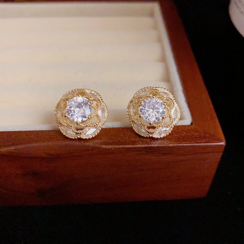 14K Gold Zircon Open Flower Stud Earrings - Chic Elegance Design