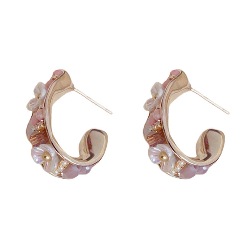 Elegant Beaded Petal C-Shaped Hoop Gold Earrings – Floral Design