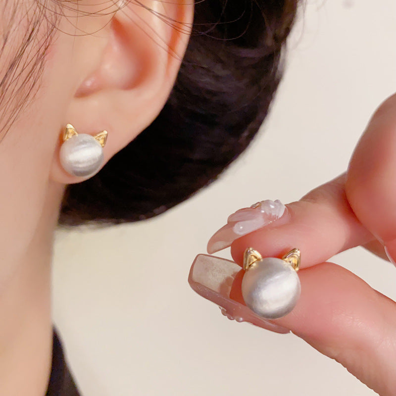 Luxury Brushed Gold-Silver Cat Stud Earrings – Elegant Design