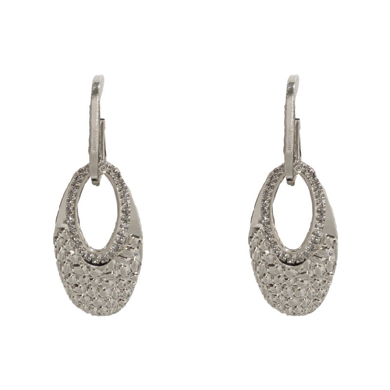Elegant Textured Metal Oval Drop Earrings – Retro Design