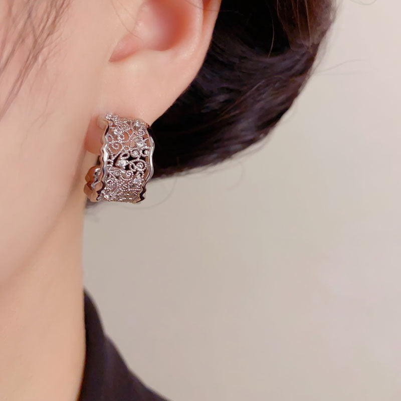 Elegant Irregular Hollow Metal C-Hoop Earrings – French Retro Design
