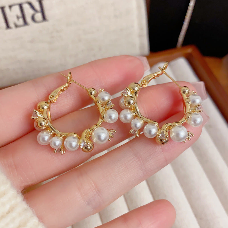 Luxury Zircon Pearl Metal Hoop Earrings – Elegant Design