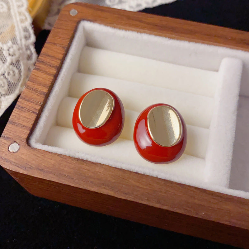 Luxury Metal Oval Stud Earrings – French Retro Design
