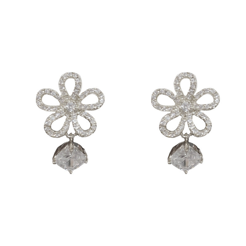 14K Gold-Plated Diamond Hollow Flower Earrings - Elegant Floral Design