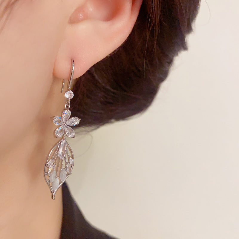 14K Gold-Plated Diamond Flower Leaf Tassel Earrings - Elegant Design