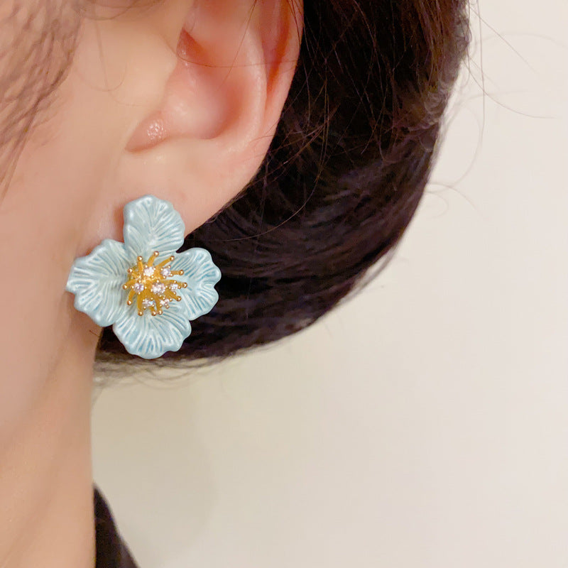 14K Gold-Plated Blue Floral Stud Earrings – Elegant Minimalist Design
