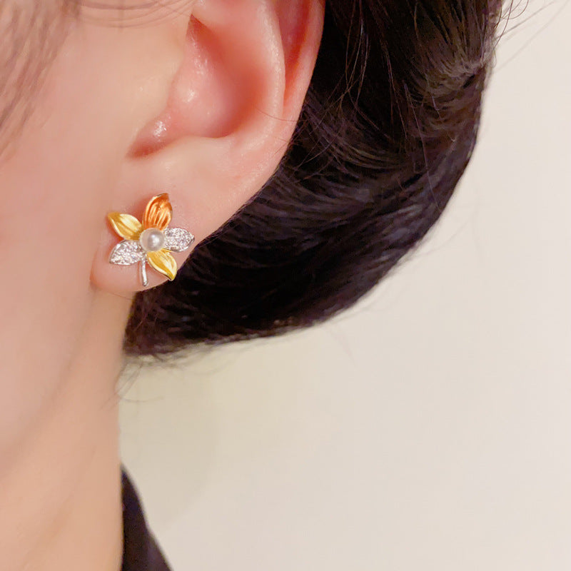 Elegant Zircon Colorblock Maple Leaf Stud Earrings – Floral Design