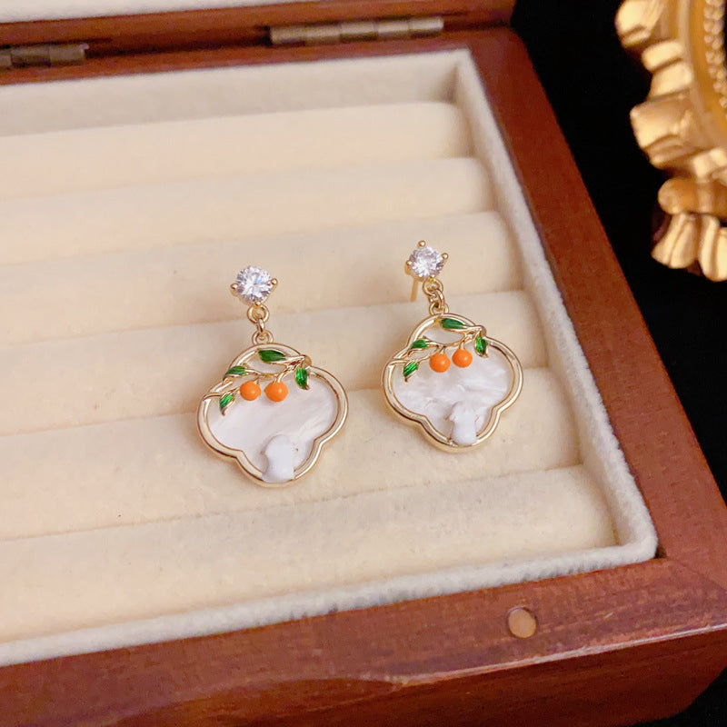 Elegant Four-Leaf Flower Persimmon Drop Gold Earrings – Chinese Design