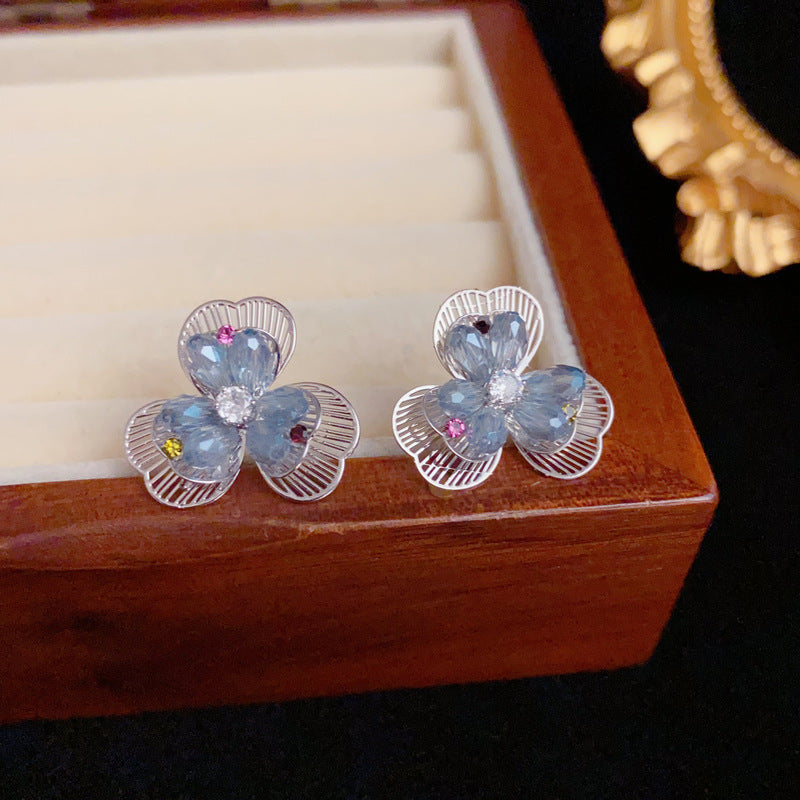 Elegant Openwork Crystal Petal Earrings –Floral Design