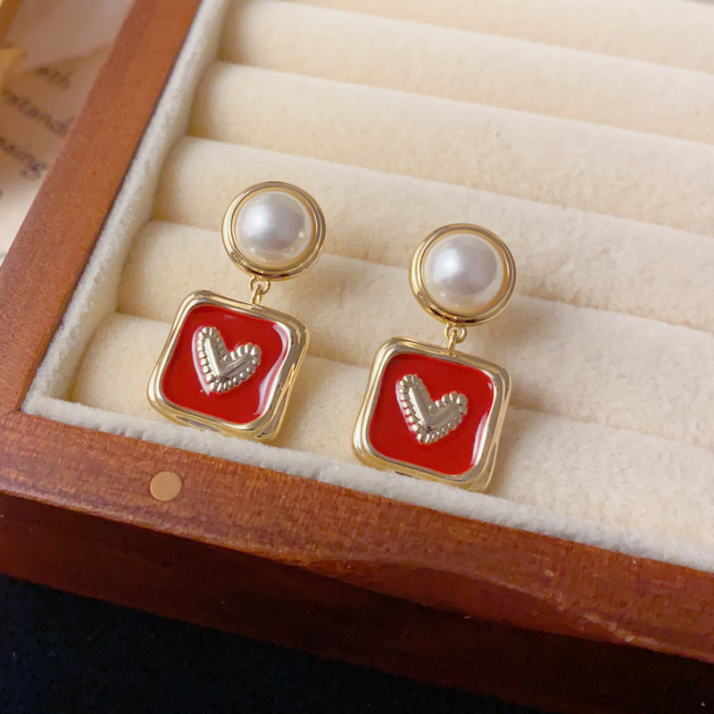 Elegant Pearl Square Heart Drop Earrings – Geometric Design