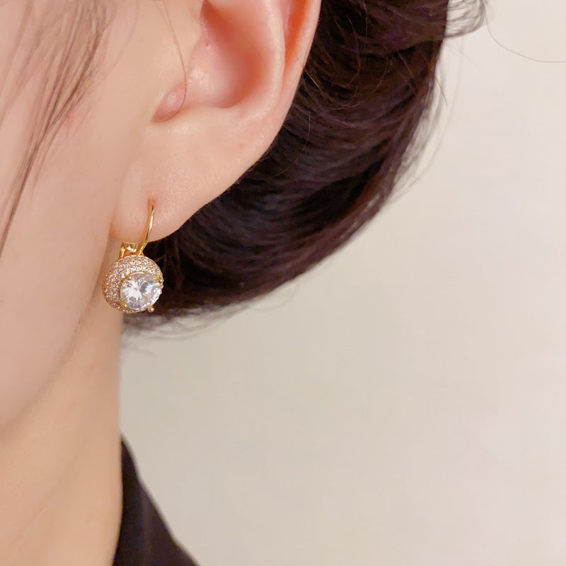 Elegant Zircon Round Ear Cuff Earrings – Geometric Design