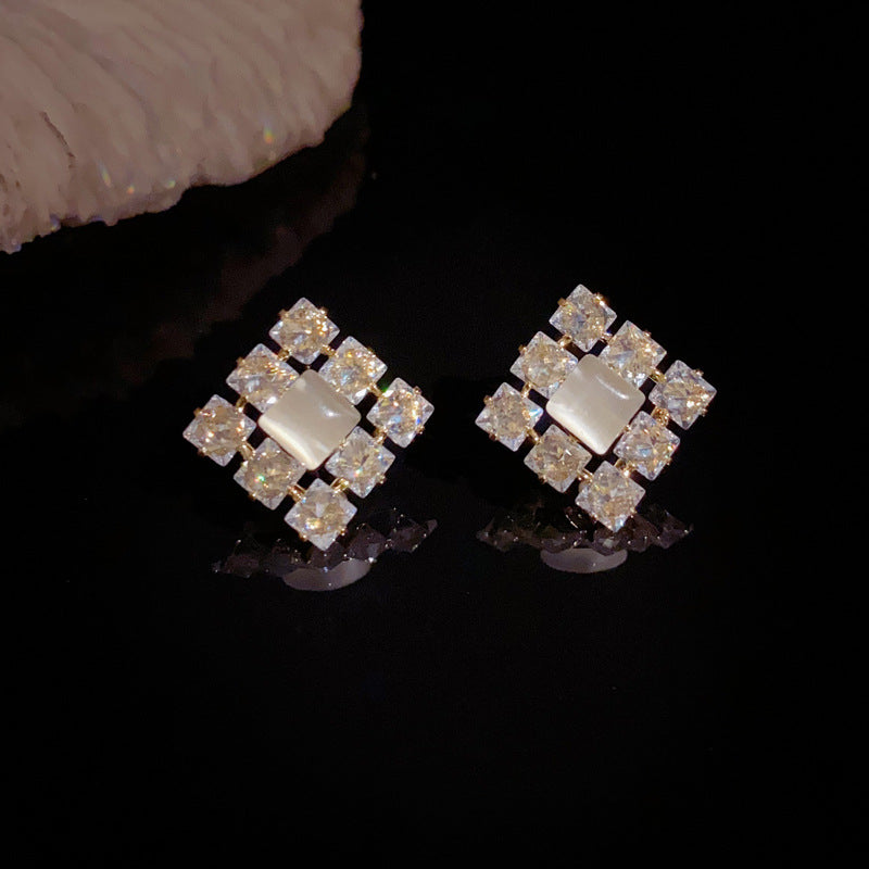 14K Gold Full Rhinestone Diamond-Shaped Earrings – Elegant Sparkle