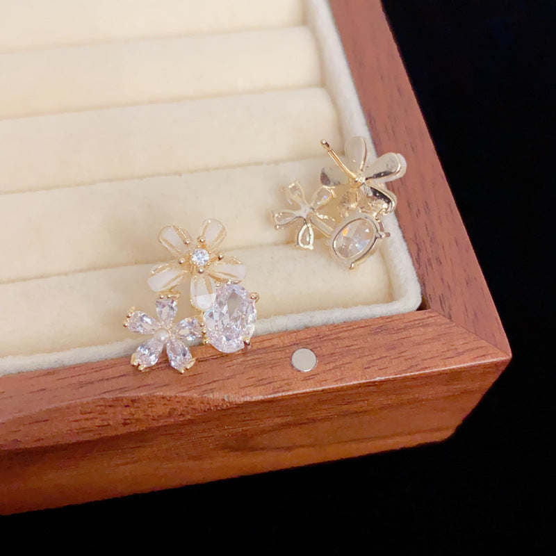 Eaioncol Oval CZ Petal Stud Earrings Gold