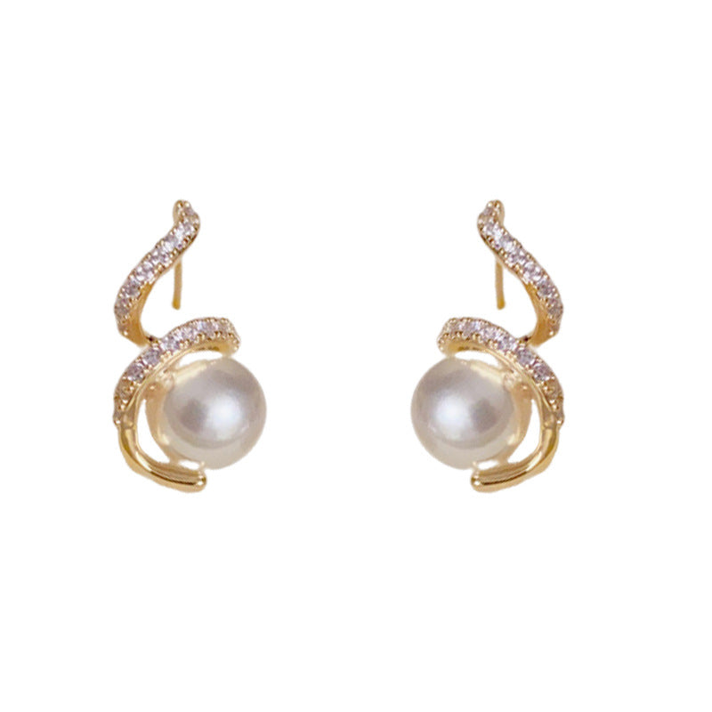14K Gold Pearl Drop Earrings with Rhinestone Wrap – Elegant Design
