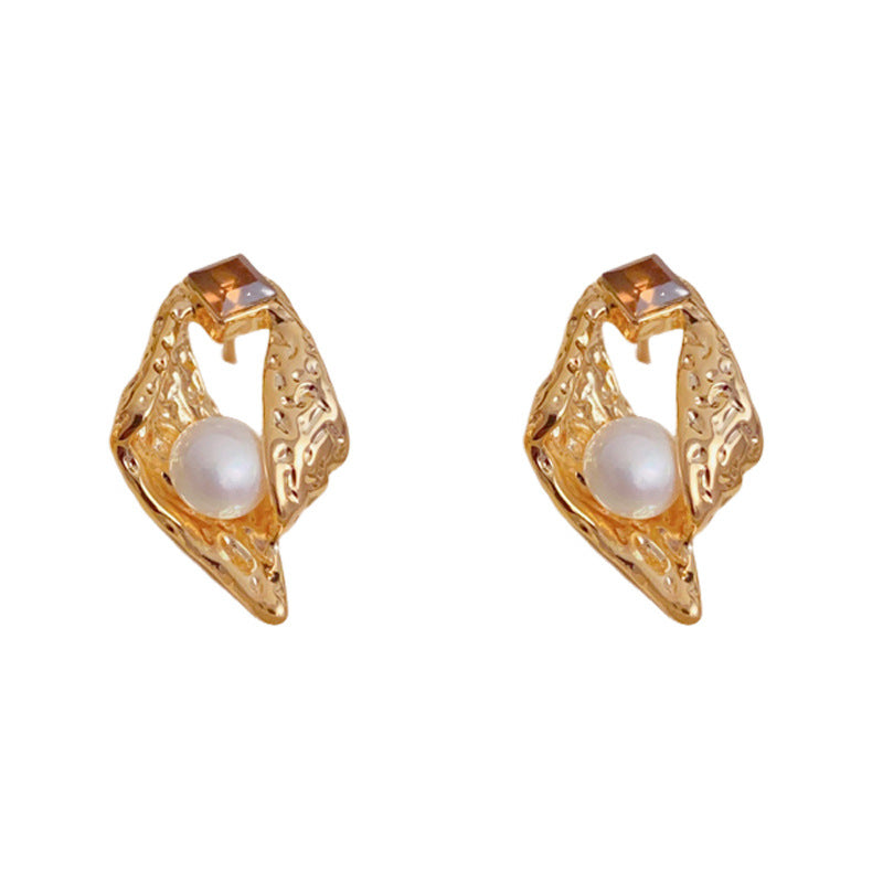Elegant 18K Gold Irregular Pearl Earrings – Geometric Design