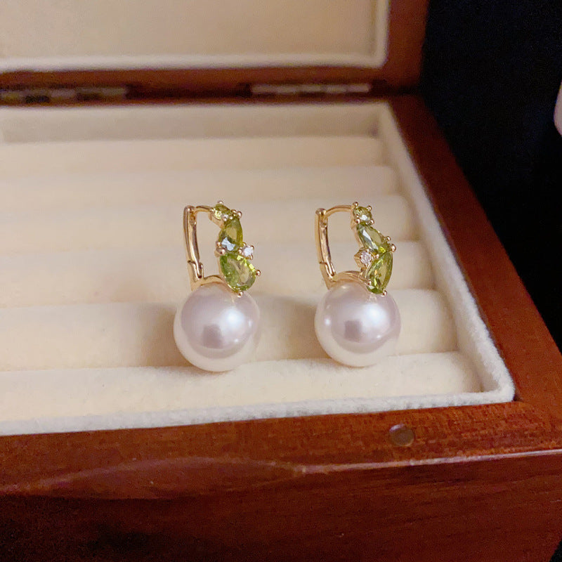 14K Gold Minimalist Green Zircon & Pearl Earrings – Elegant Design
