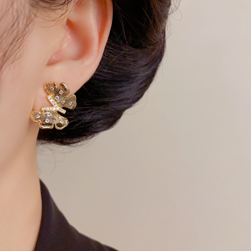 Eaioncol Vintage CZ Butterfly Stud Earrings Gold