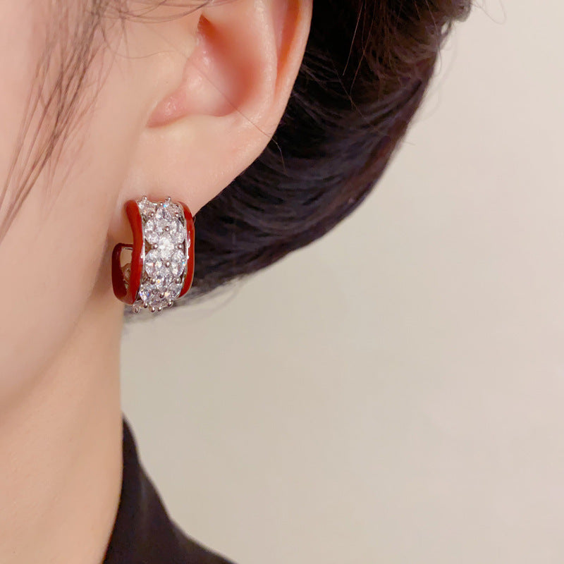 Elegant Full-Zircon Red Drip-Oil C-Hoop Earrings – French Retro Design