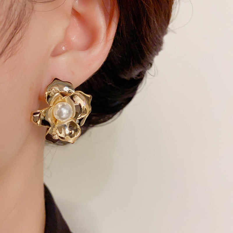 14K Gold-Plated Metal Pearl Petal Earrings - Vintage French Style