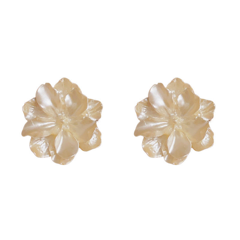 Elegant Flower Petal Stud Floral Earrings – S925 Silver Needle Design