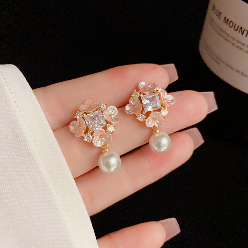 Minimalist Petal Zircon & Pearl Drop Earrings – Elegant Floral Design