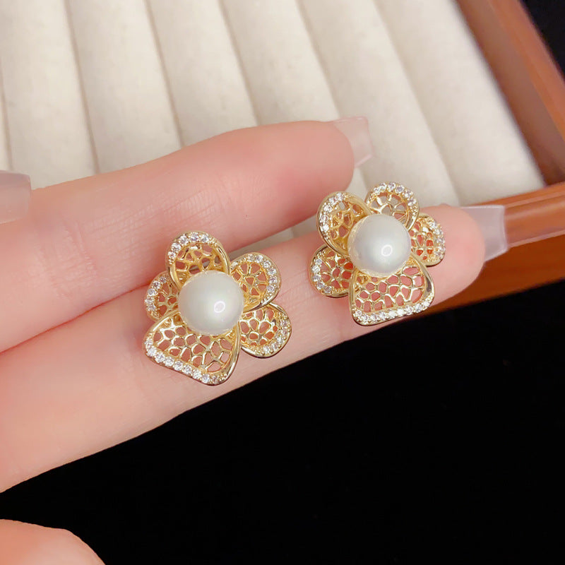 Eaioncol Openwork Floral Pearl CZ Stud Earrings Gold