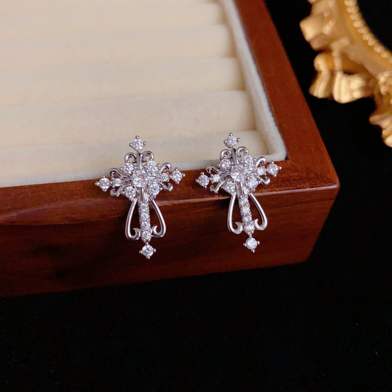Elegant Full-Zircon Cross Stud Earrings – Geometric Design