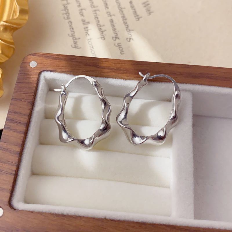 Luxury Irregular Geometric Metal Ear Cuff Earrings – Elegant Design