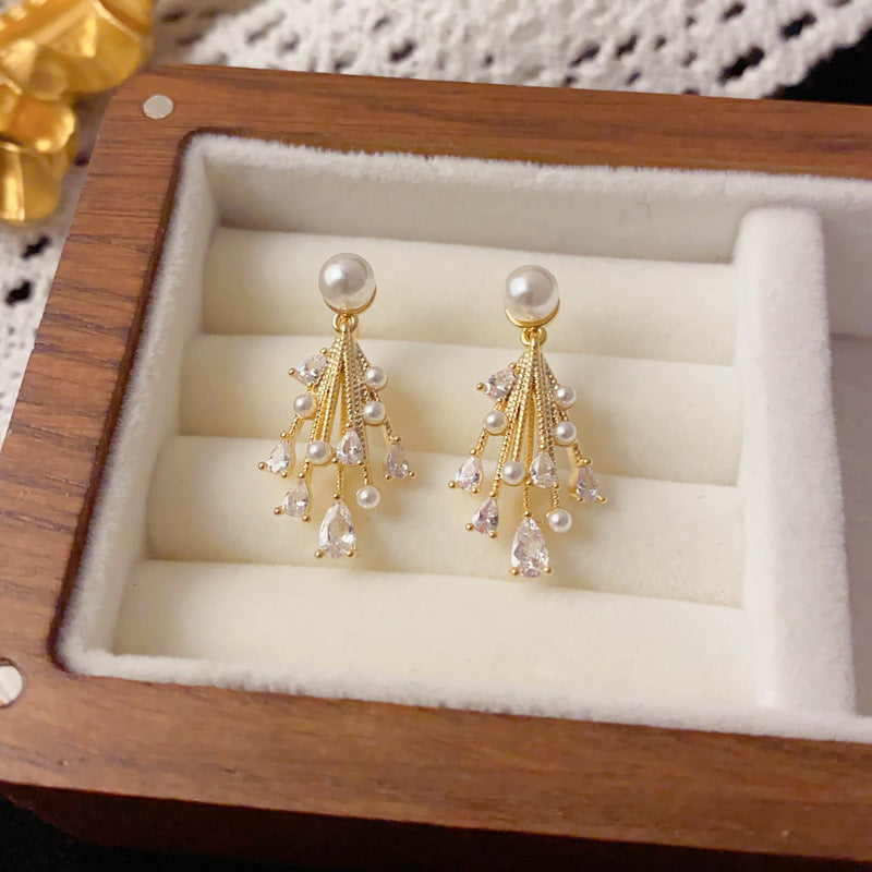 Luxury Pearl & Zircon Teardrop Tassel Drop Earrings – Elegant Design