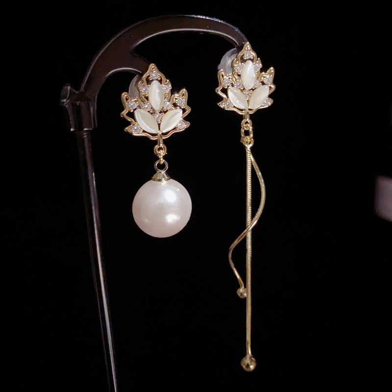 14K Gold Asymmetrical Leaf Pearl Tassel Earrings – Elegant Design