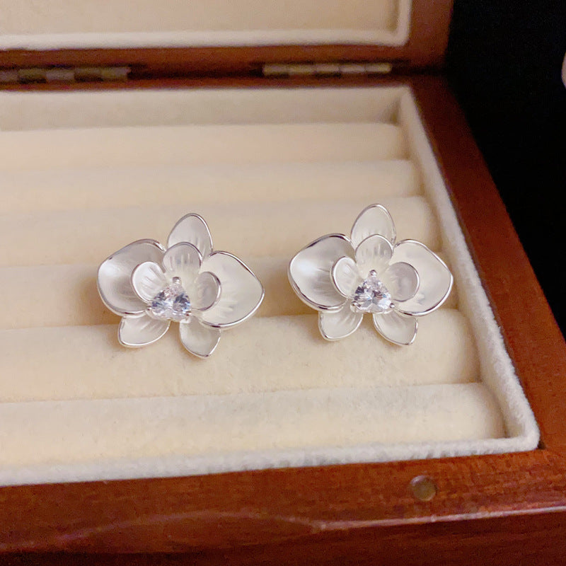 14K Gold-Plated Elegant White Petal Stud Earrings – Floral Design