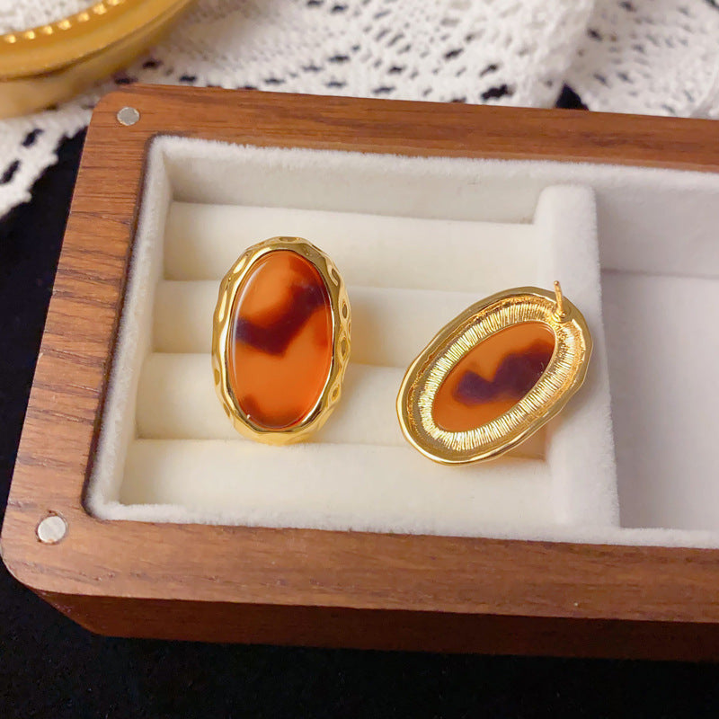 Elegant Leopard Resin Oval Stud Earrings – Geometric Design