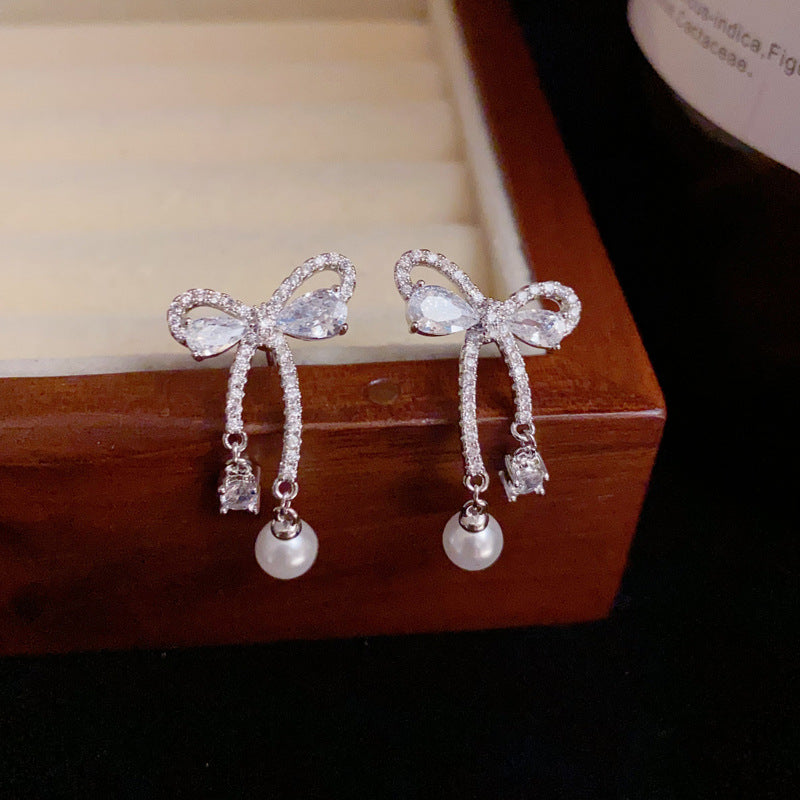 14K Gold Zircon Bowknot Drop Earrings - Chic Elegance Design