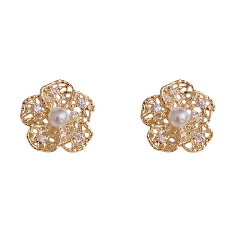 Luxury Zircon Openwork Petal Stud Earrings – Elegant Floral Design