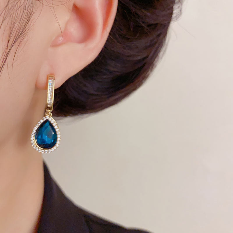 Luxury Zircon Teardrop Drop Earrings – Elegant Design