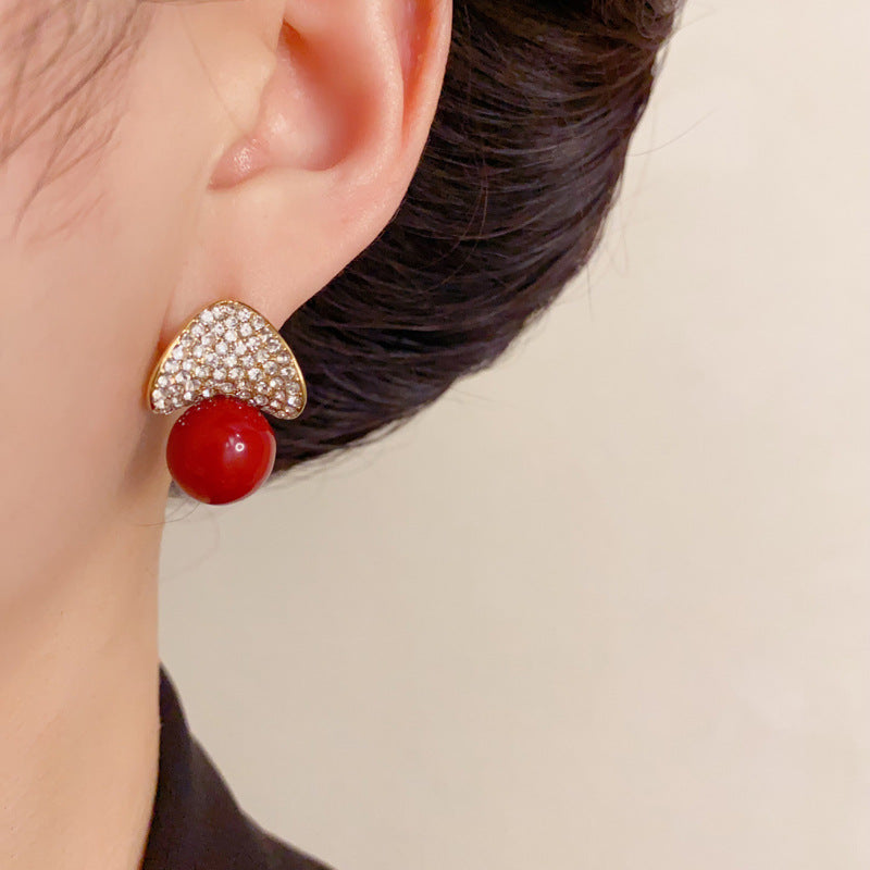 Elegant Zircon Geometric Pearl Stud Earrings – French Retro Design