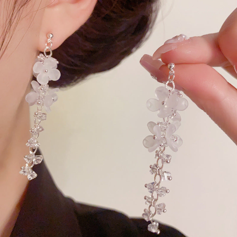 Luxury White Petal & Zircon Tassel Drop Earrings – S925 Silver Needle
