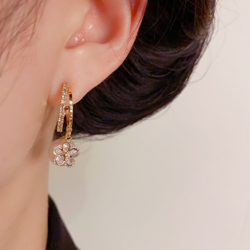 Luxury Zircon Flower & Pearl Drop Earrings – Elegant Floral Design