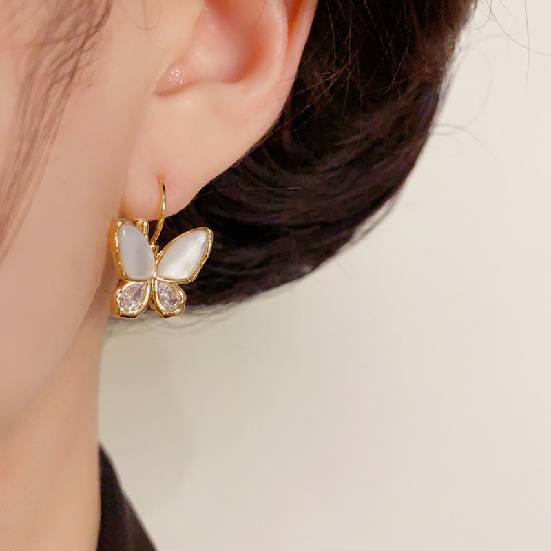 14K Gold Sweet Mother-of-Pearl Butterfly Earrings – Elegant Design