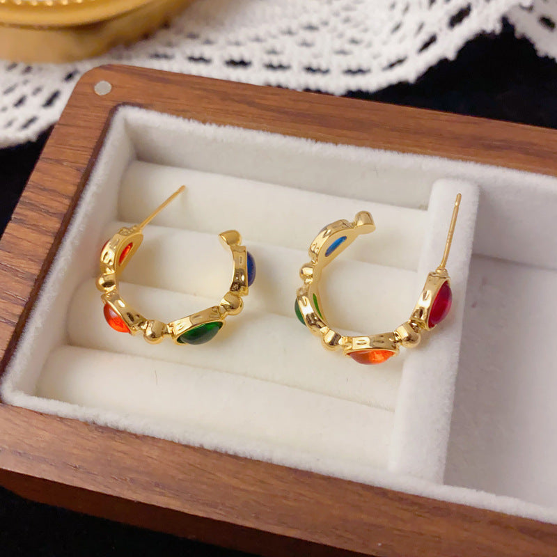 Elegant Colorful Metal C-Hoop Earrings – French Retro Design