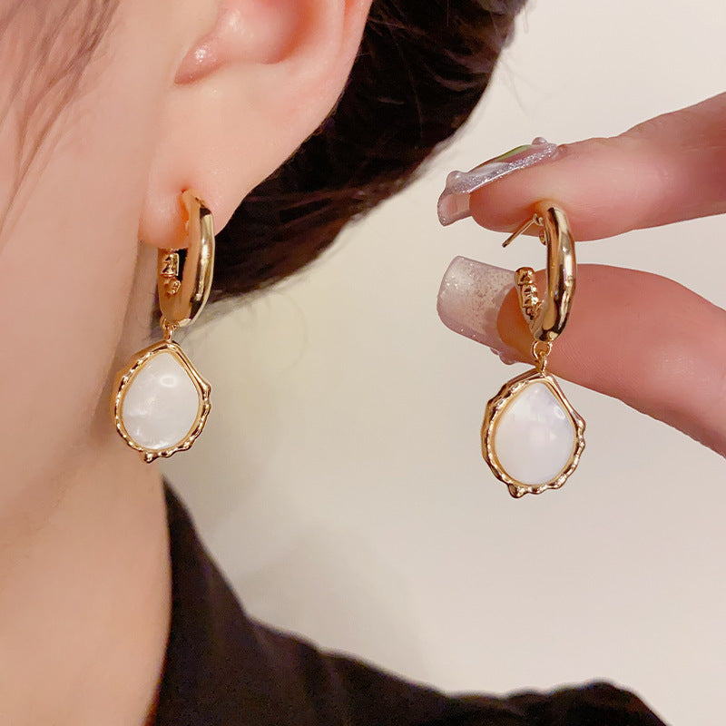 Elegant Metal & Mother-of-Pearl Drop Earrings – Geometric Design