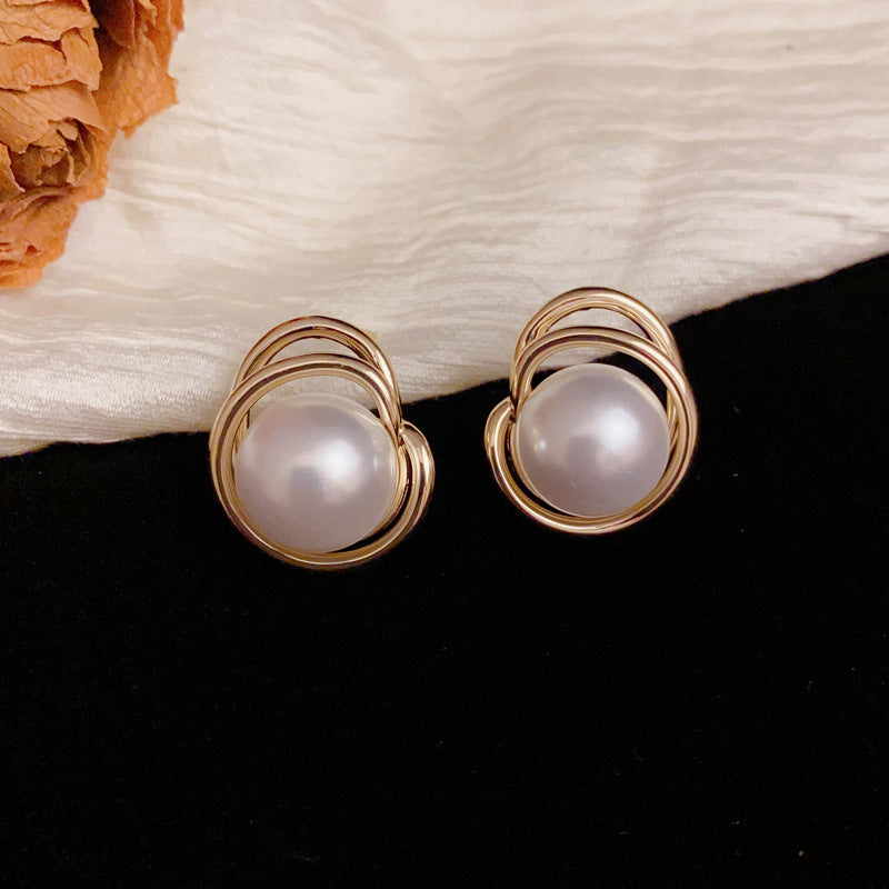 Luxury Metal Irregular Pearl Gold Earrings –Geometric Elegant Design