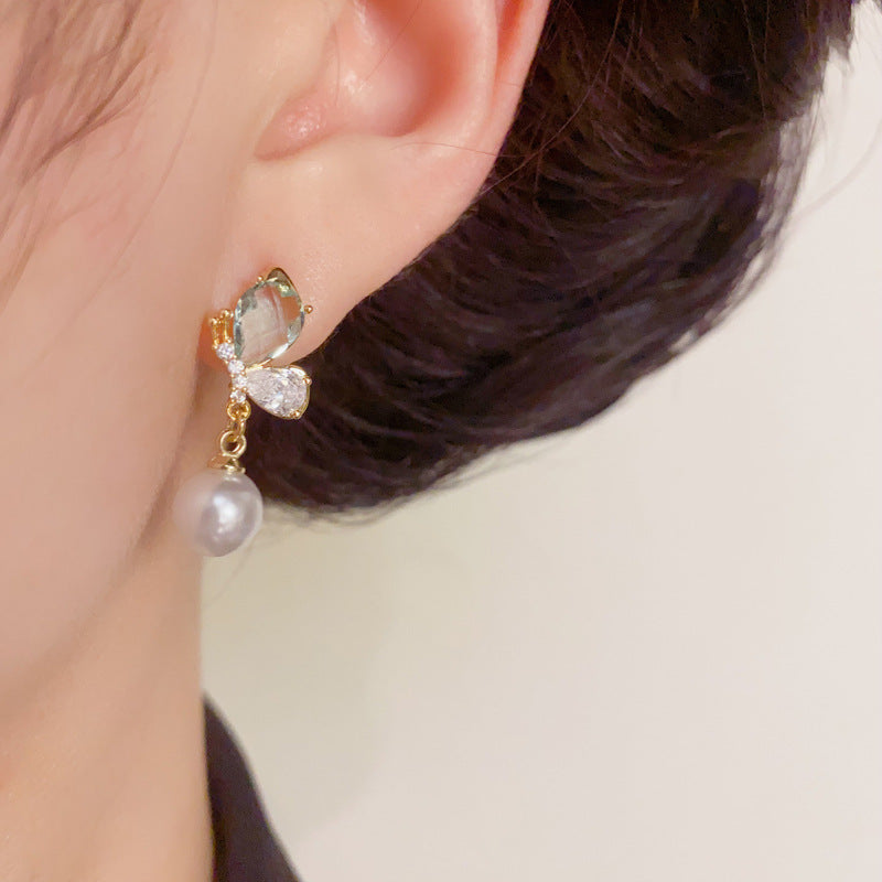 Luxury Butterfly & Pearl Tassel Drop Earrings – S925 Silver Needle