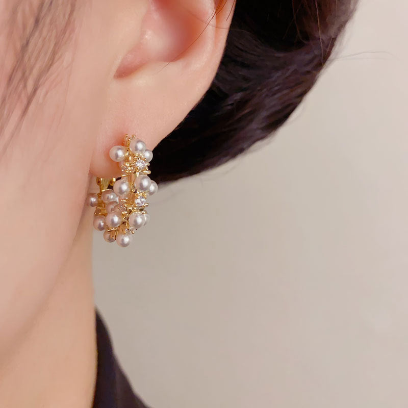 Elegant Zircon Pearl Hoop Earrings – Minimalist Geometric Design