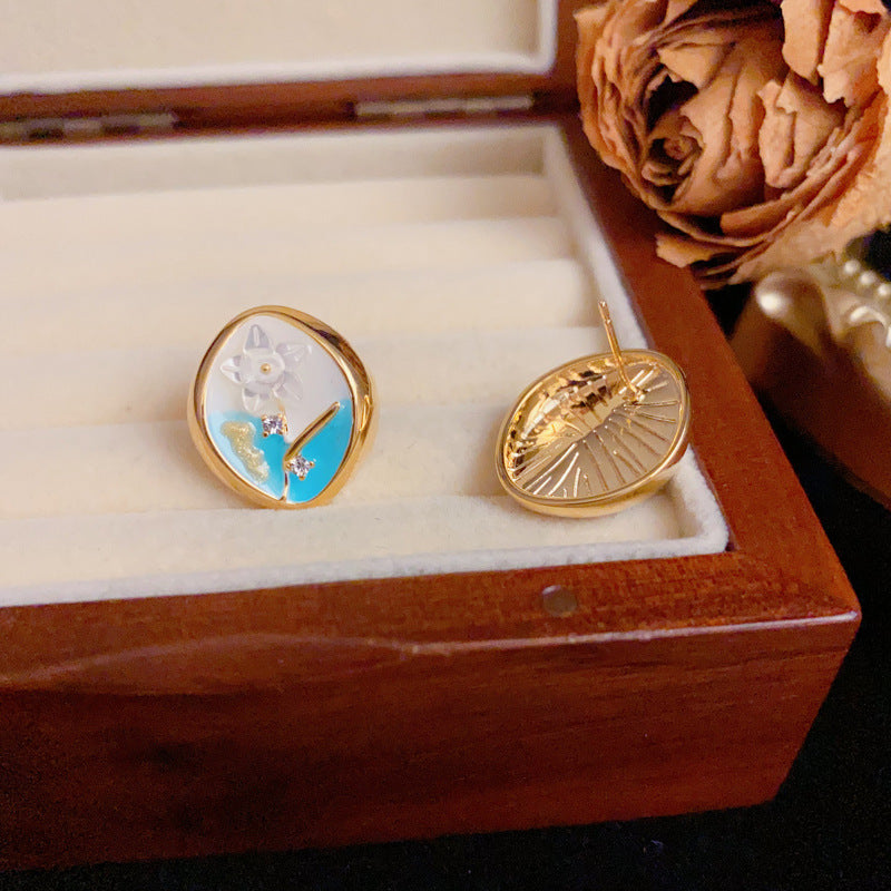 Sweet Gradient Flower Diamond-Shaped Gold Earrings– S925 Silver Needle