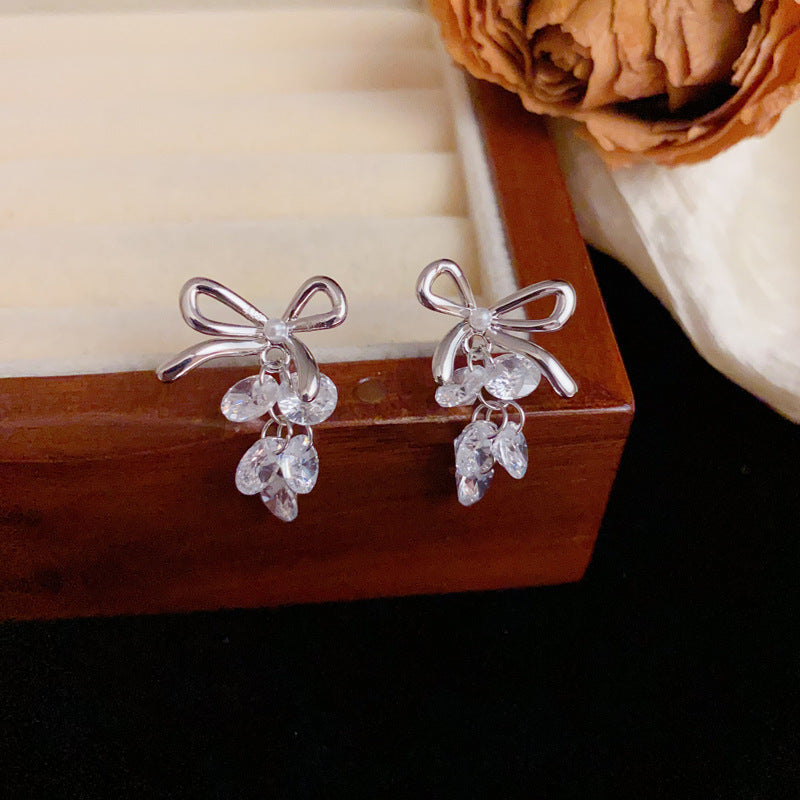 Luxury Metal Bow & Crystal Grape Drop Earrings – Elegant Design