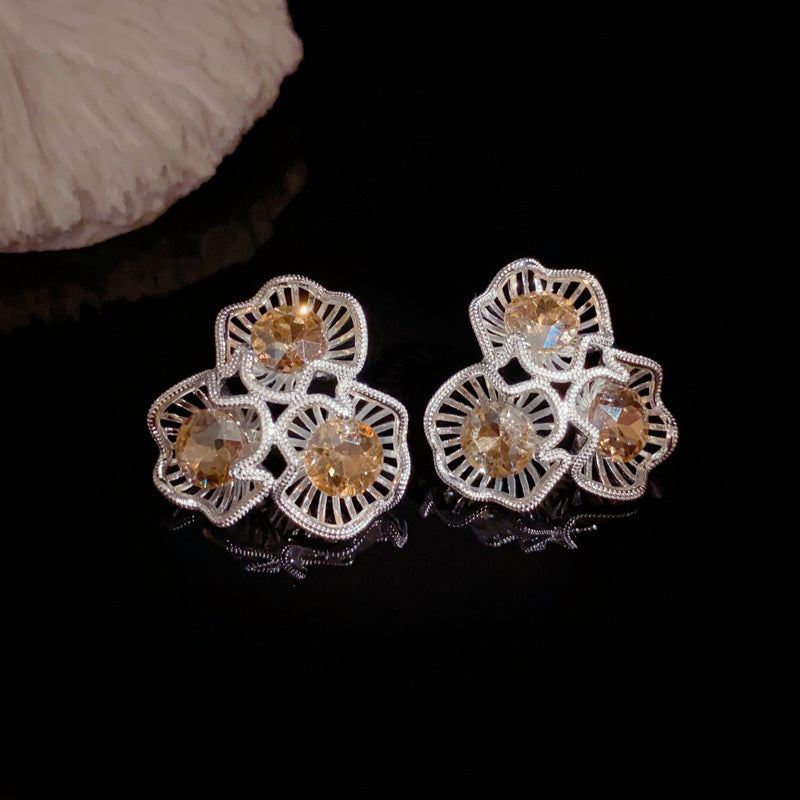 Elegant Silver Openwork Crystal Petal Earrings – Floral Design